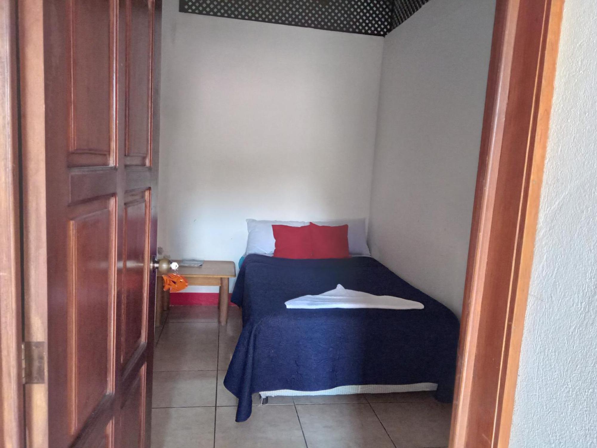 Hostal Blood Moon Rio Dulce Exterior photo